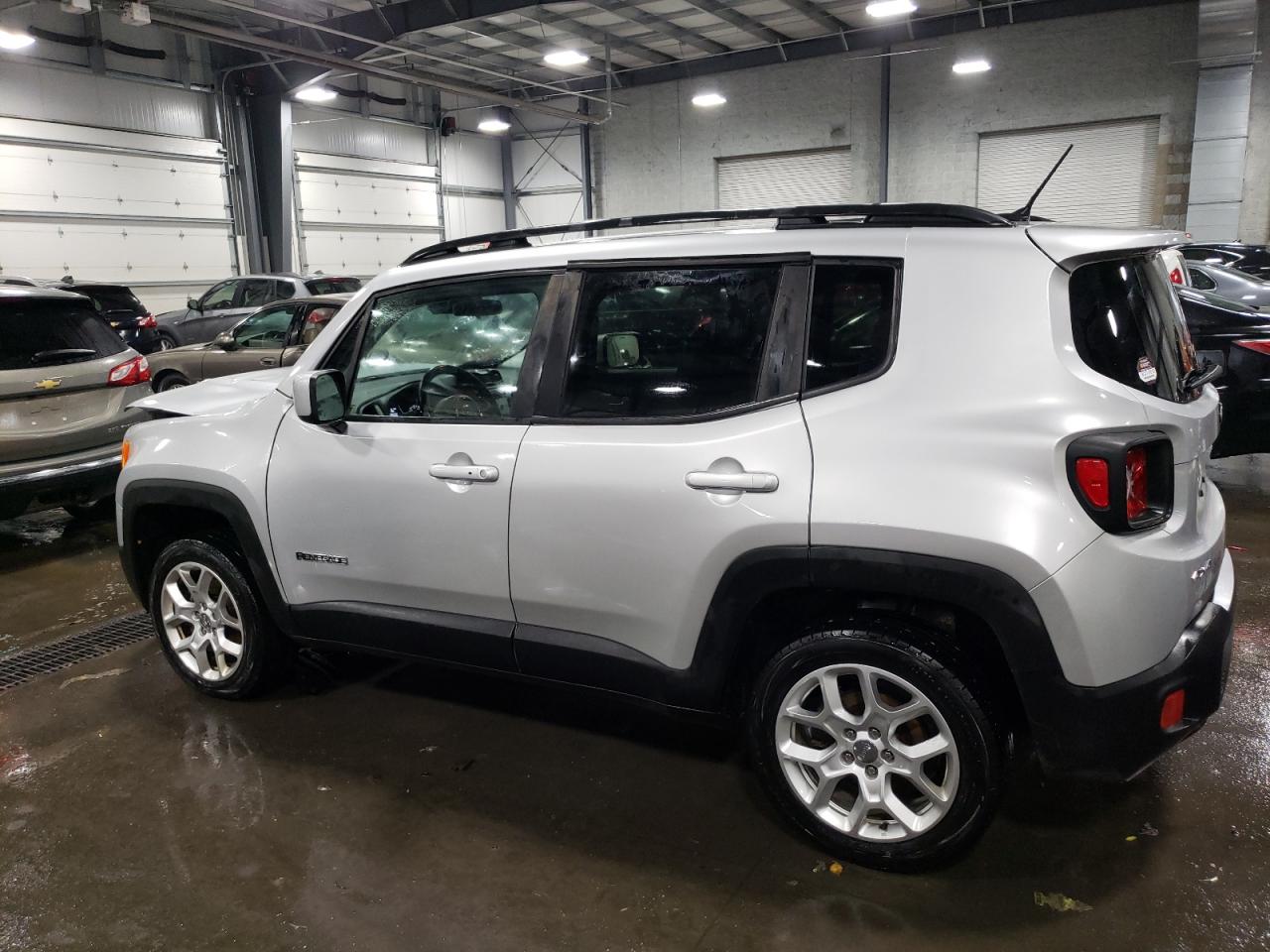 Изображение 2 2016 JEEP RENEGADE LATITUDE 2016 с VIN ZACCJBBT4GPE35427