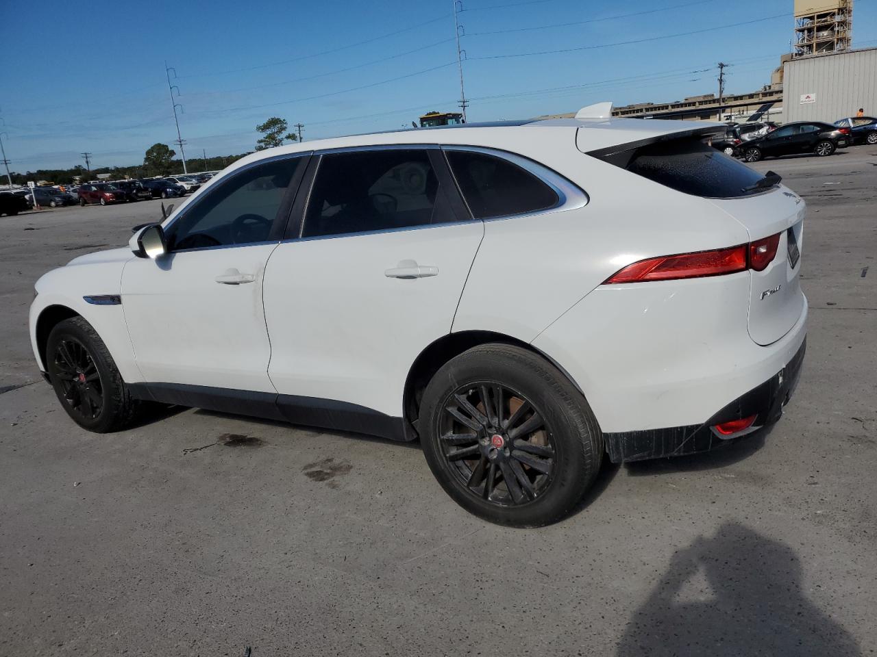 Image 2 of 2019 JAGUAR F-PACE PRESTIGE 2019 with VIN SADCK2GX2KA392700
