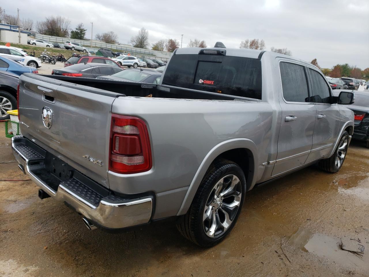 Obraz 3 z 2023 RAM 1500 LIMITED 2023 z VIN 1C6SRFHT7PN611194