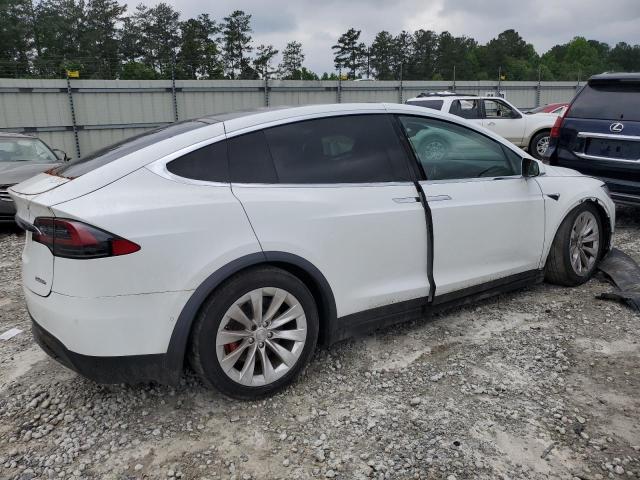 Obraz 3 z 2017 TESLA MODEL X  2017 z VIN 5YJXCAE4XHF035987