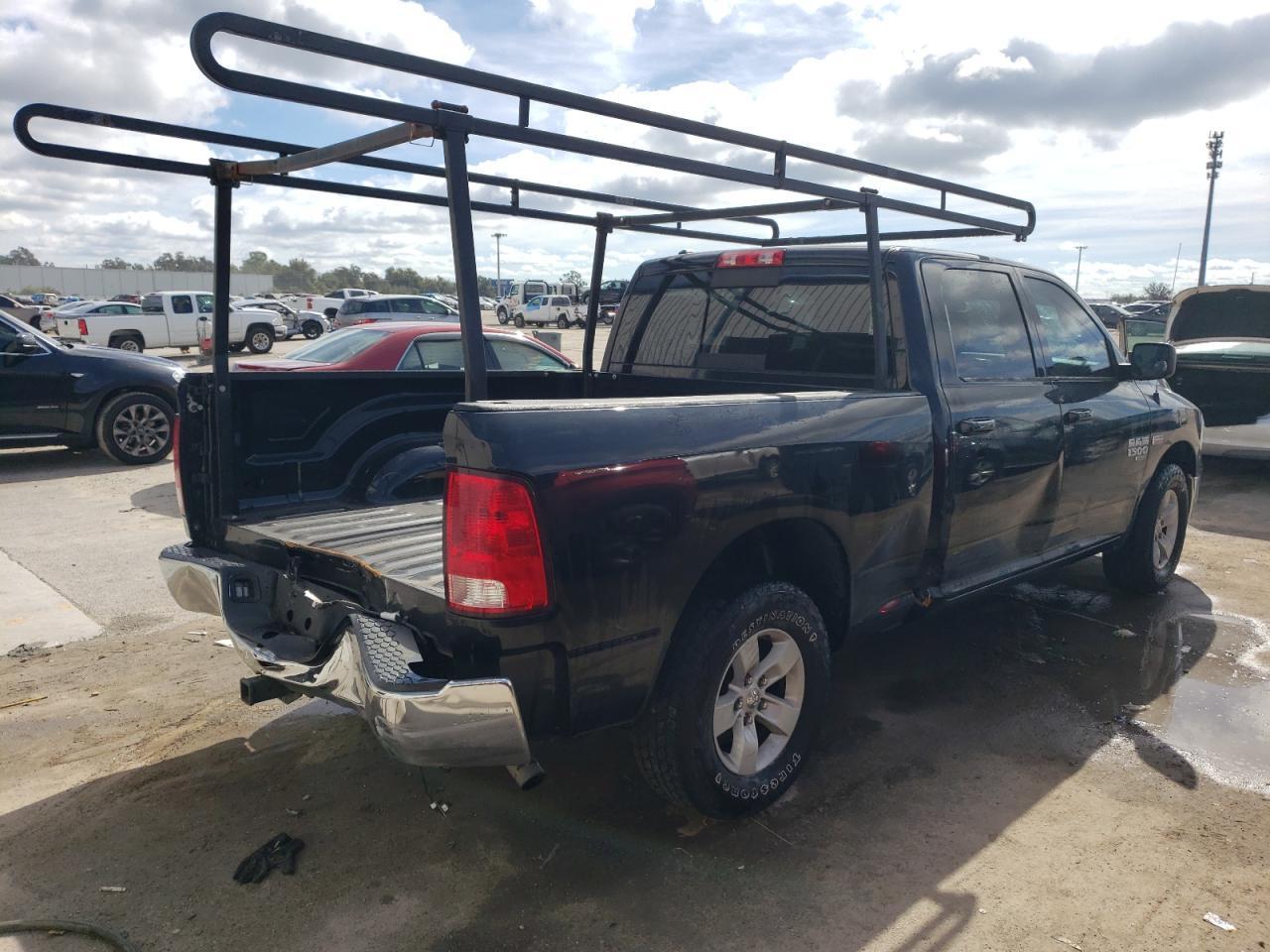 Image 3 of 2019 RAM 1500 CLASSIC SLT 2019 with VIN 1C6RR6TT4KS562035