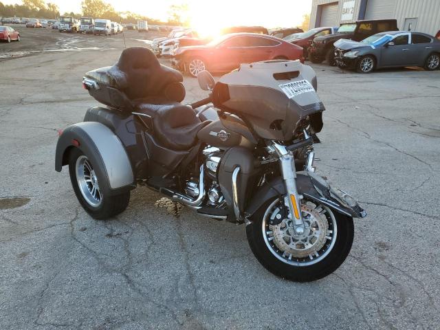 Obraz 1 z 2023 HARLEY-DAVIDSON FLHTCUTG  2023 z VIN 1HD1MAF13PB858770