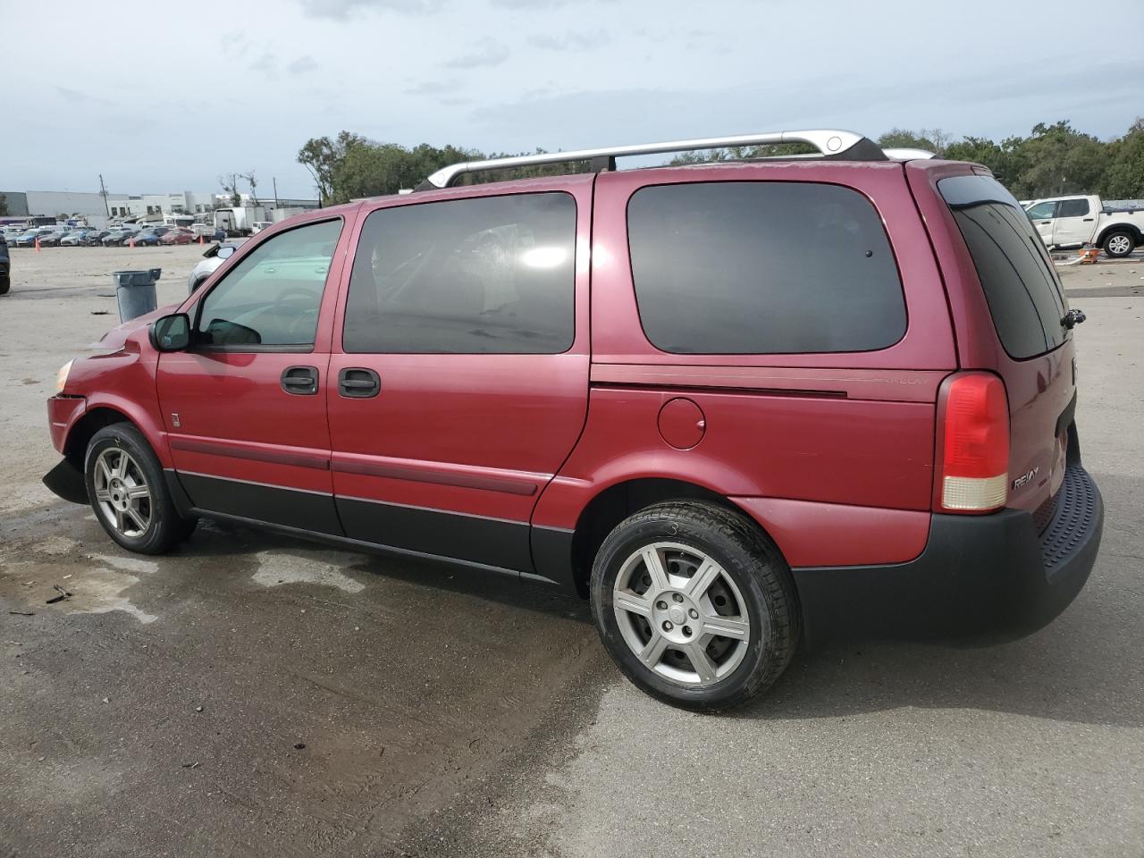 Image 2 of 2005 SATURN RELAY 2 2005 with VIN 5GZDV03L75D205063