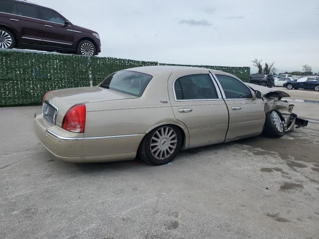 Image 3 of 2005 LINCOLN TOWN CAR SIGNATURE LIMITED 2005 with VIN 1LNHM82W95Y642549