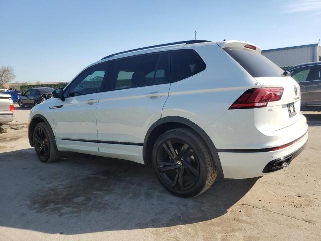Image 2 of 2023 VOLKSWAGEN TIGUAN SE R-LINE BLACK 2023 with VIN 3VVCB7AX3PM024541