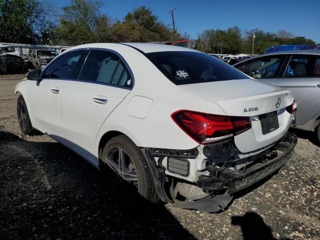 Obraz 2 z 2019 MERCEDES-BENZ A 220 2019 z VIN WDD3G4EB9KW029173