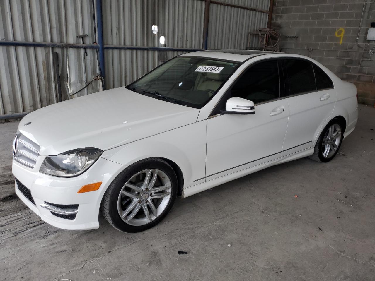 Изображение 1 2013 MERCEDES-BENZ C 300 4MATIC 2013 с VIN WDDGF8AB5DA793037
