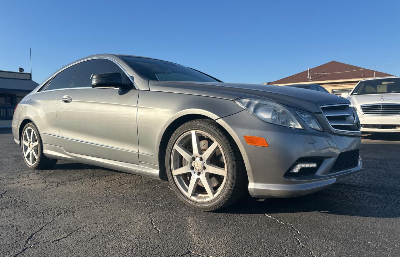 Изображение 1 2011 MERCEDES-BENZ E 550 2011 с VIN WDDKJ7CB5BF084110