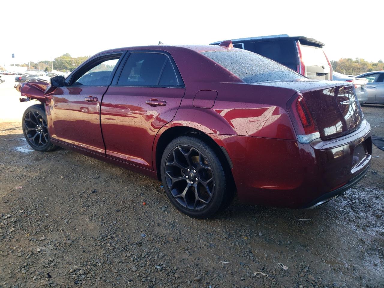 Image 2 of Chrysler 300 S 2019 with VIN 2C3CCABG9KH628582