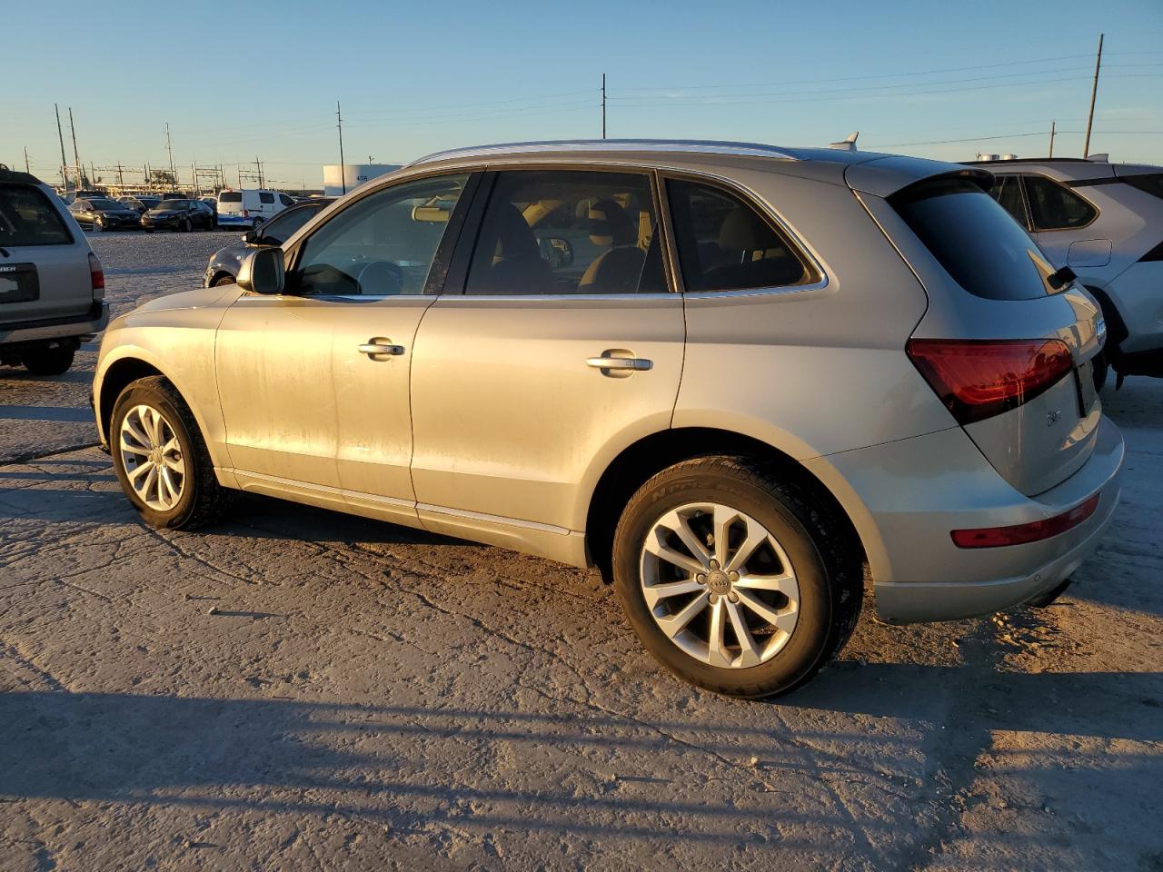 Изображение 2 2013 AUDI Q5 PREMIUM PLUS 2013 с VIN WA1LFAFP2DA034814