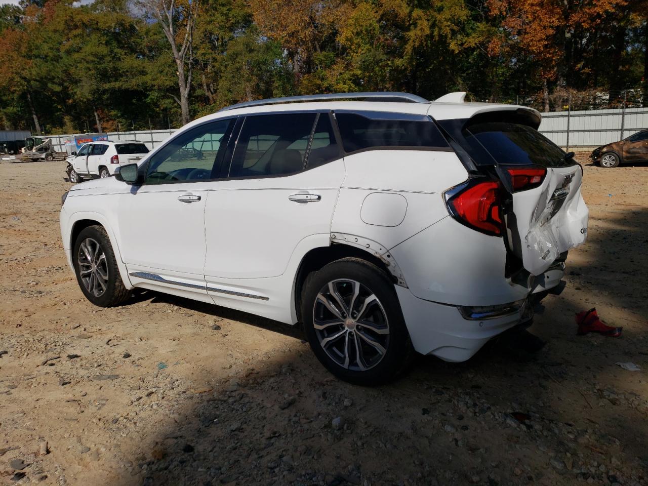 Image 2 of 2018 GMC TERRAIN DENALI 2018 with VIN 3GKALSEX7JL344463
