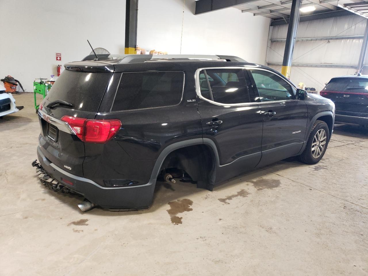 Image 3 of Gmc Acadia Sle 2019 with VIN 1GKKNSLS2KZ210105