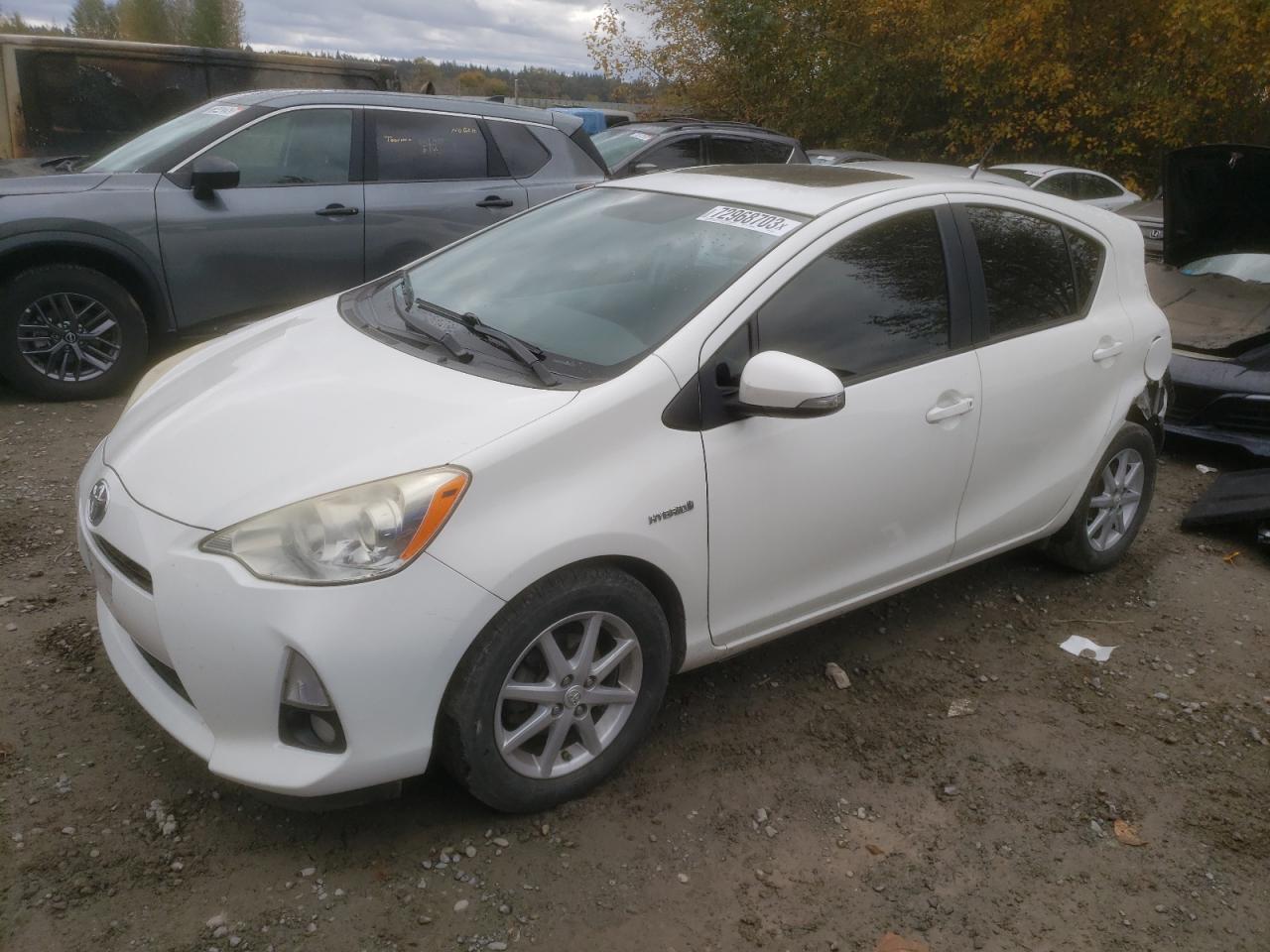 Image 1 of 2012 TOYOTA PRIUS C  2012 with VIN JTDKDTB39C1005721