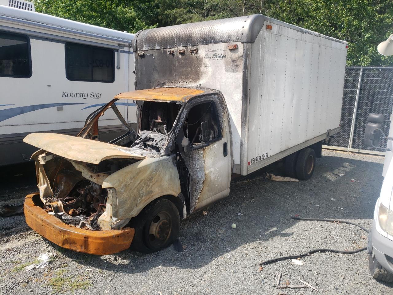 Image 1 of 2006 CHEVROLET EXPRESS G3500  2006 with VIN 1GBJG31U561138630