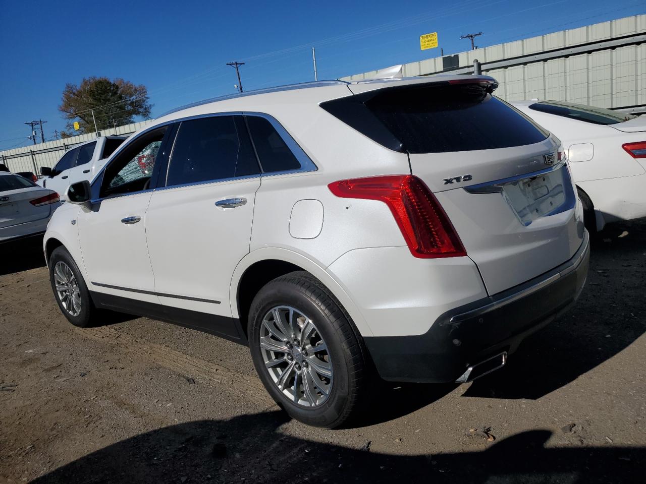 Изображение 2 2017 CADILLAC XT5  2017 с VIN 1GYKNARS1HZ143514