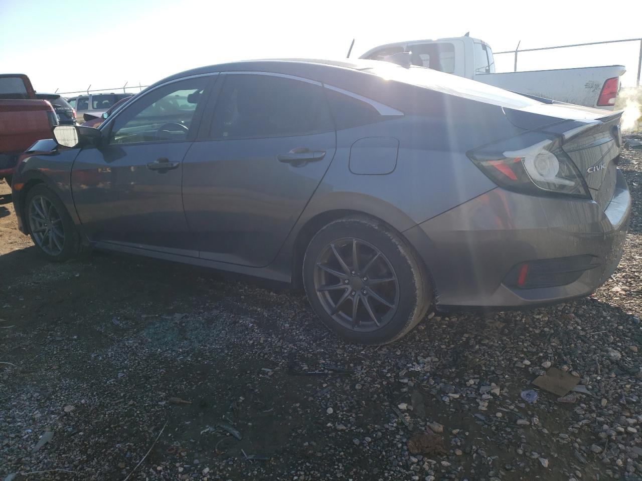 Image 2 of 2018 HONDA CIVIC EXL 2018 with VIN JHMFC1F70JX039383