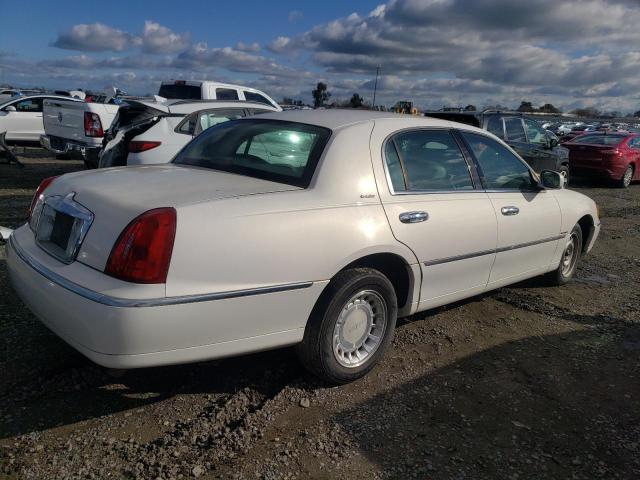 Obraz 3 z 2000 LINCOLN TOWN CAR EXECUTIVE 2000 z VIN 1LNHM81W0YY884930