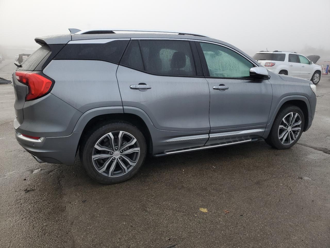 Image 3 of 2018 GMC TERRAIN DENALI 2018 with VIN 3GKALXEX5JL261093