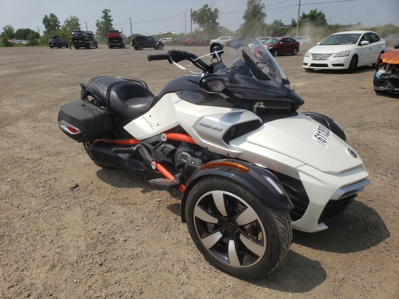 Image 1 of Can-Am Spyder Roadster F3 2015 with VIN 2BXRDDD24FV002144