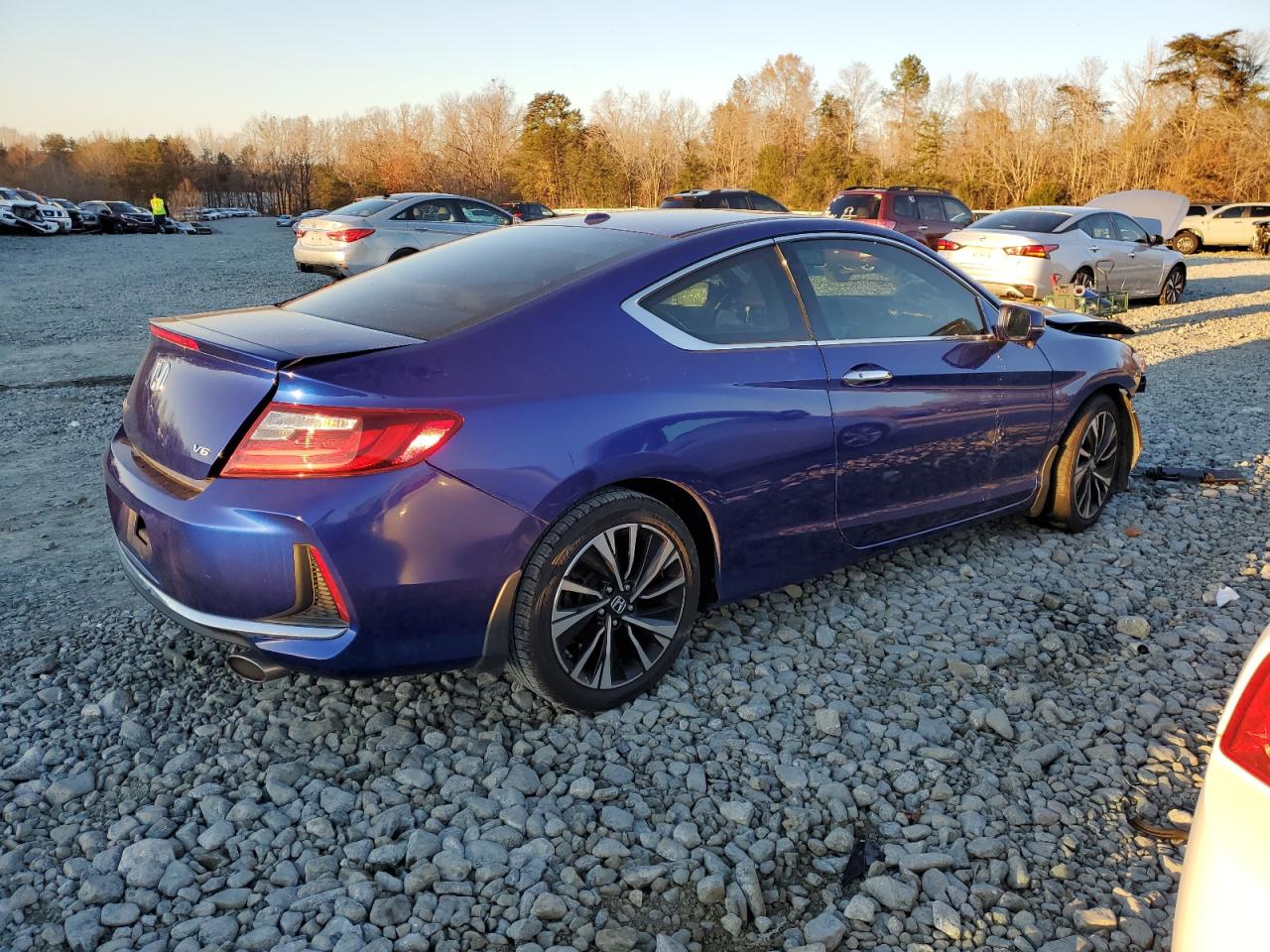 Изображение 3 2017 HONDA ACCORD EXL 2017 с VIN 1HGCT2B82HA006084