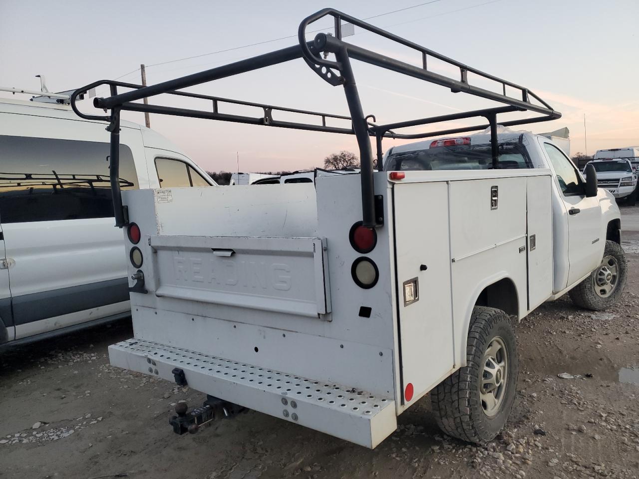 Изображение 3 2016 CHEVROLET SILVERADO C2500 HEAVY DUTY 2016 с VIN 1GC0CUEG5GZ146484