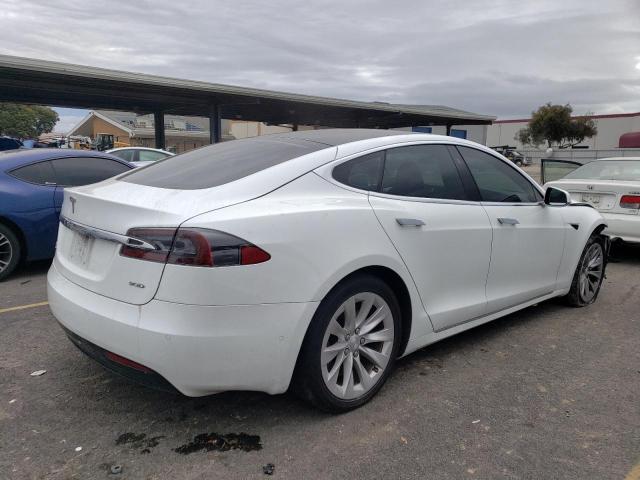 Изображение 3 2017 TESLA MODEL S  2017 с VIN 5YJSA1E22HF198681