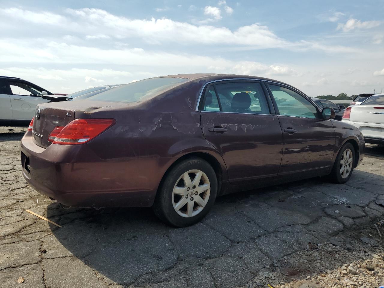 Изображение 3 2005 TOYOTA AVALON XL 2005 с VIN 4T1BK36B85U033031