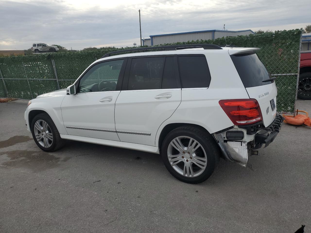 Изображение 2 2014 MERCEDES-BENZ GLK 350 2014 с VIN WDCGG5HB5EG328438