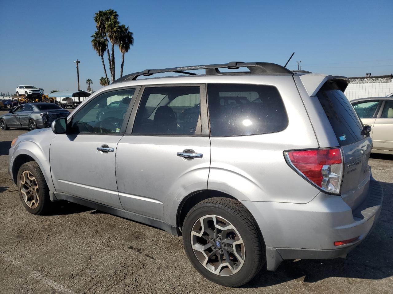 Изображение 2 2013 SUBARU FORESTER 2.5X 2013 с VIN JF2SHGAC8DH410637