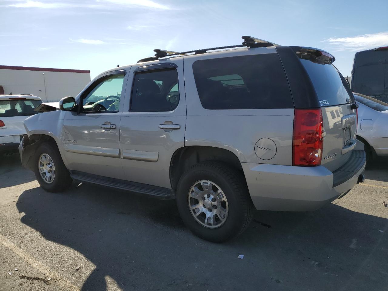 Изображение 2 2007 GMC YUKON  2007 с VIN 1GKFC13C97J246454
