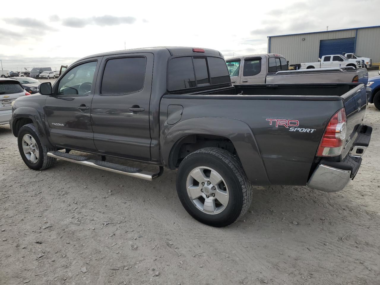 Obraz 2 z 2013 TOYOTA TACOMA DOUBLE CAB PRERUNNER 2013 z VIN 5TFJU4GN0DX035958