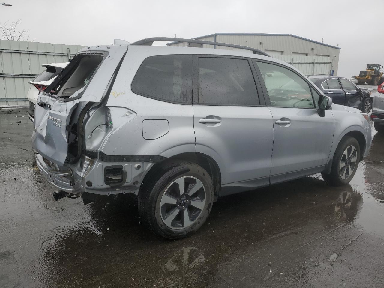 Изображение 3 2017 SUBARU FORESTER 2.5I PREMIUM 2017 с VIN JF2SJAEC9HG481269