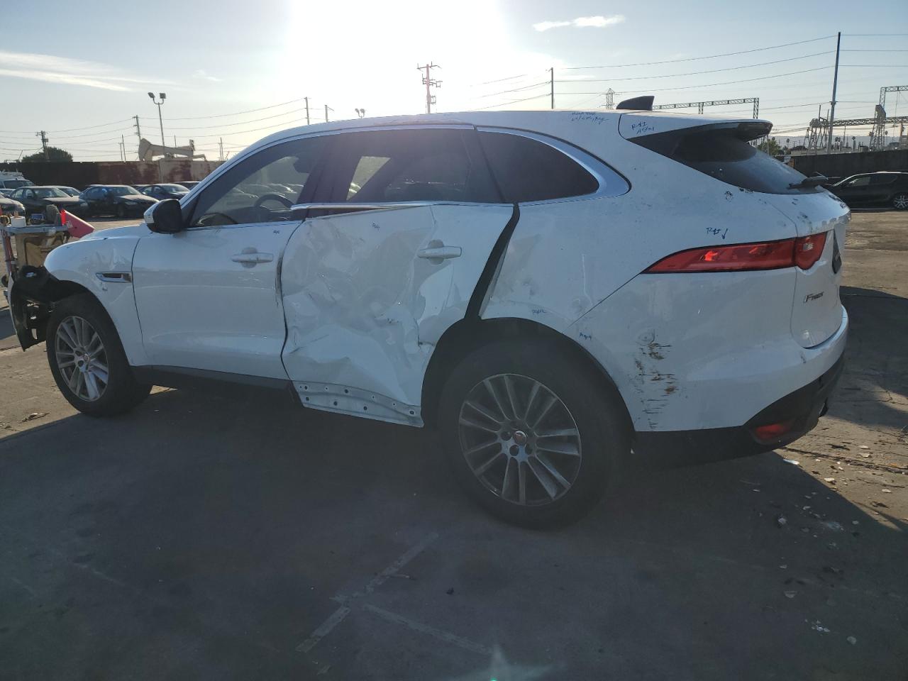 Obraz 2 z 2020 JAGUAR F-PACE PRESTIGE 2020 z VIN SADCK2GXXLA638572