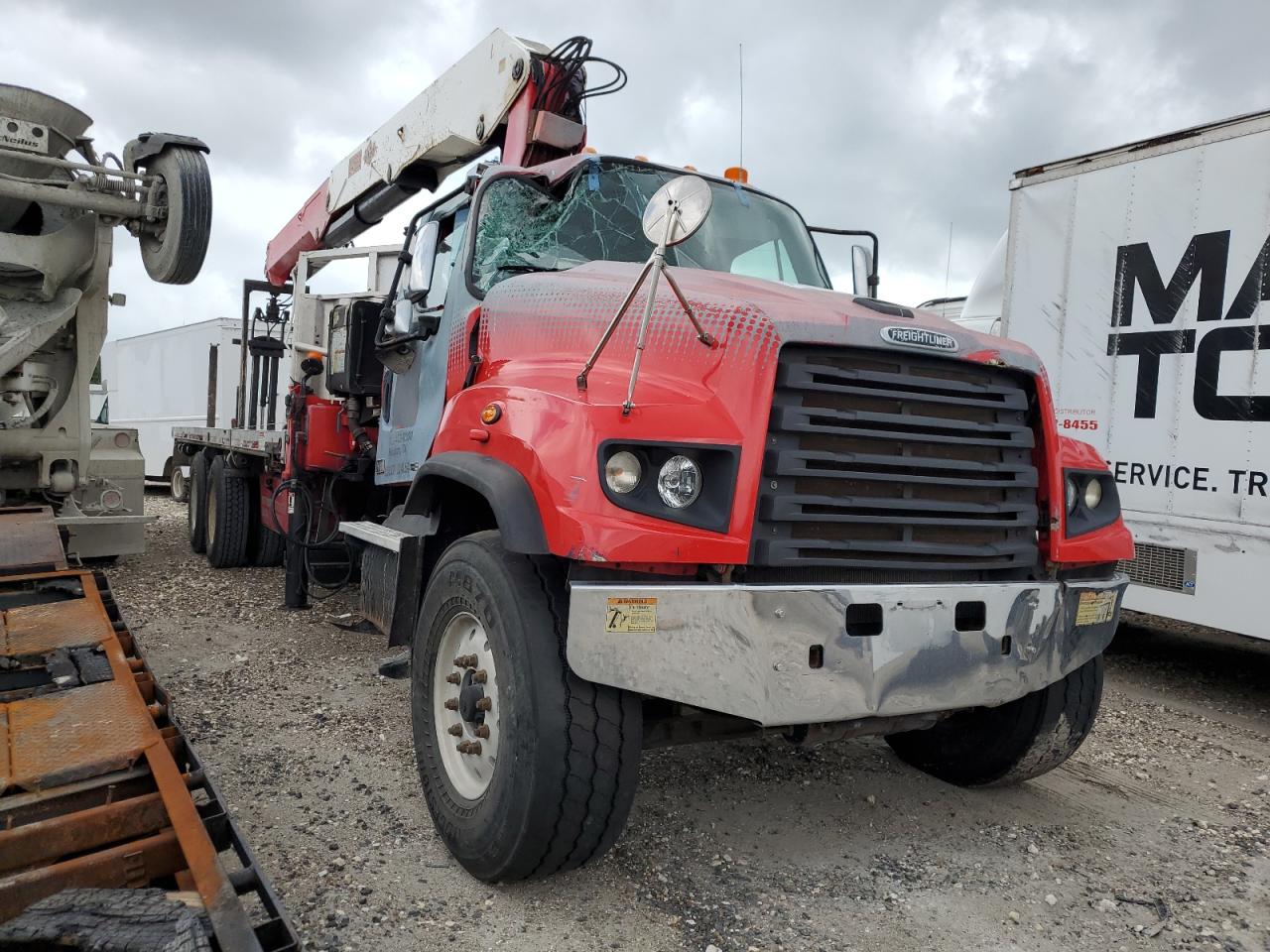 Image 1 of 2014 FREIGHTLINER 114SD  2014 with VIN 3ALMG3DV5EDFS6215