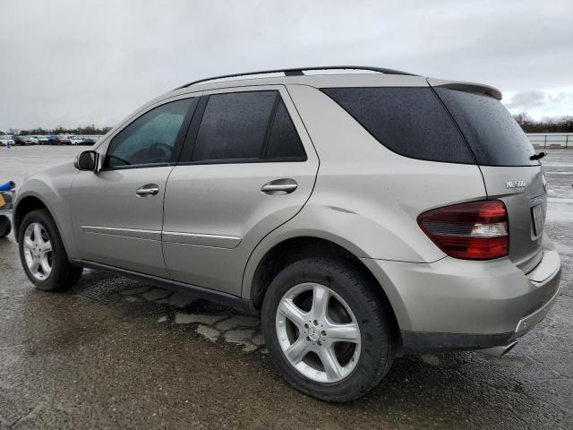 Obraz 2 z 2006 MERCEDES-BENZ ML 500 2006 z VIN 4JGBB75E16A044037