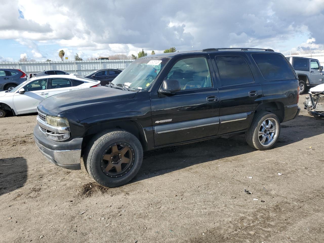Изображение 1 2003 CHEVROLET TAHOE C1500 2003 с VIN 1GNEC13V33R279123