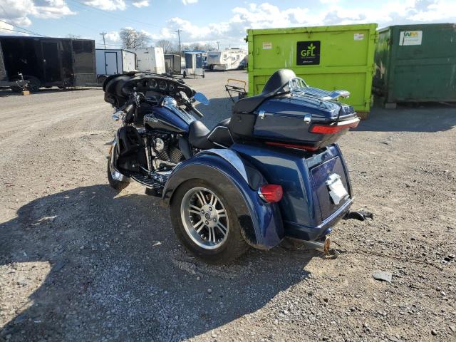 Obraz 3 z 2014 HARLEY-DAVIDSON FLHTCUTG TRI GLIDE ULTRA 2014 z VIN 1HD1MAL1XEB856869