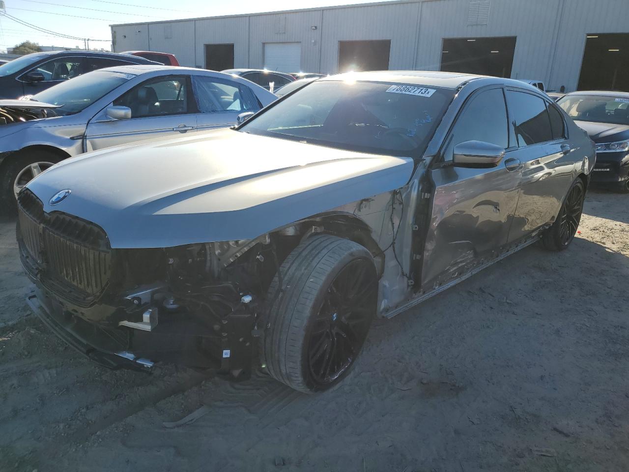 Obraz 1 z 2021 BMW 740 I 2021 z VIN WBA7T2C06MCF83322