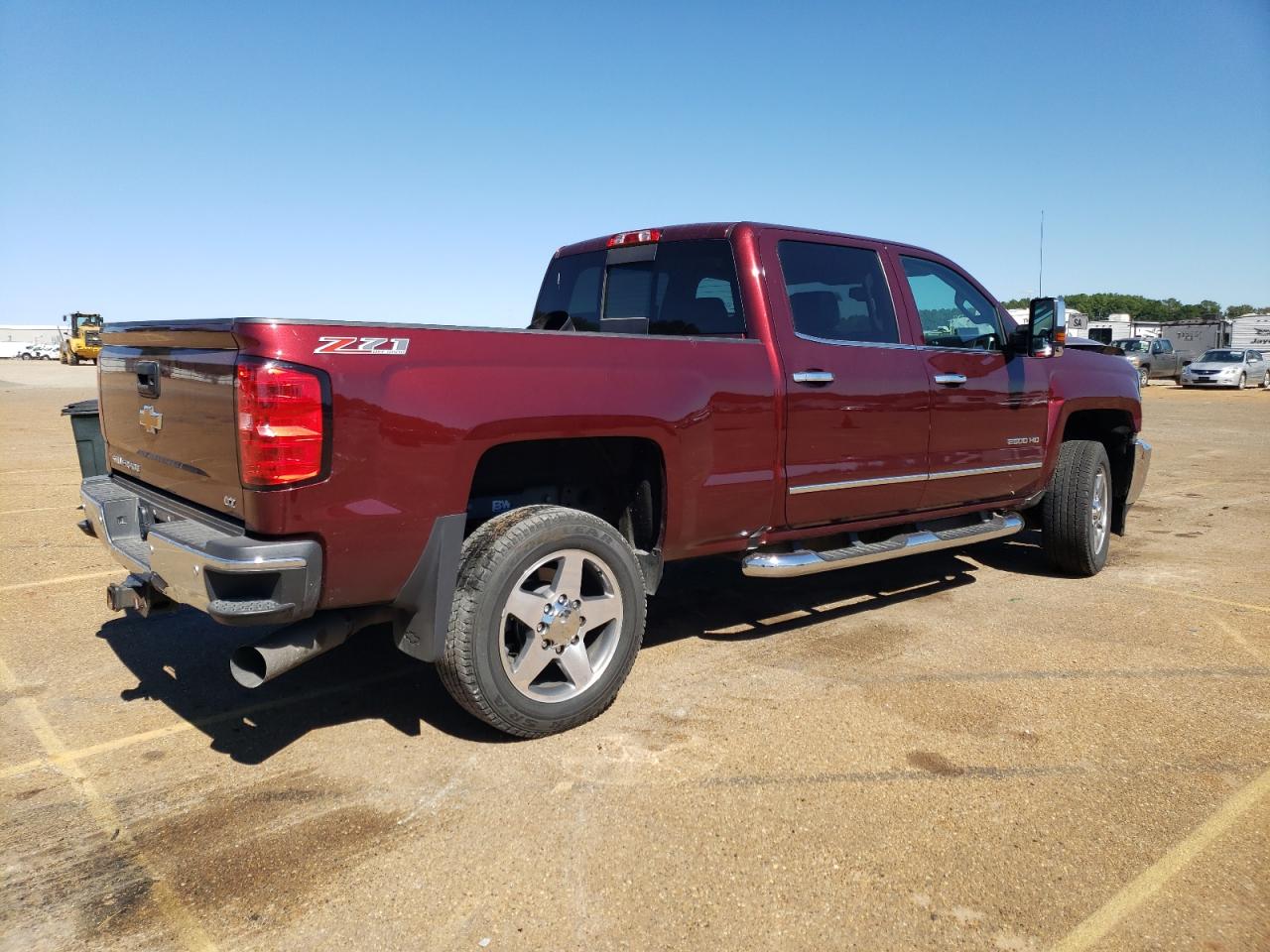 Image 3 of 2016 CHEVROLET SILVERADO K2500 HEAVY DUTY LTZ 2016 with VIN 1GC1KWE84GF282568
