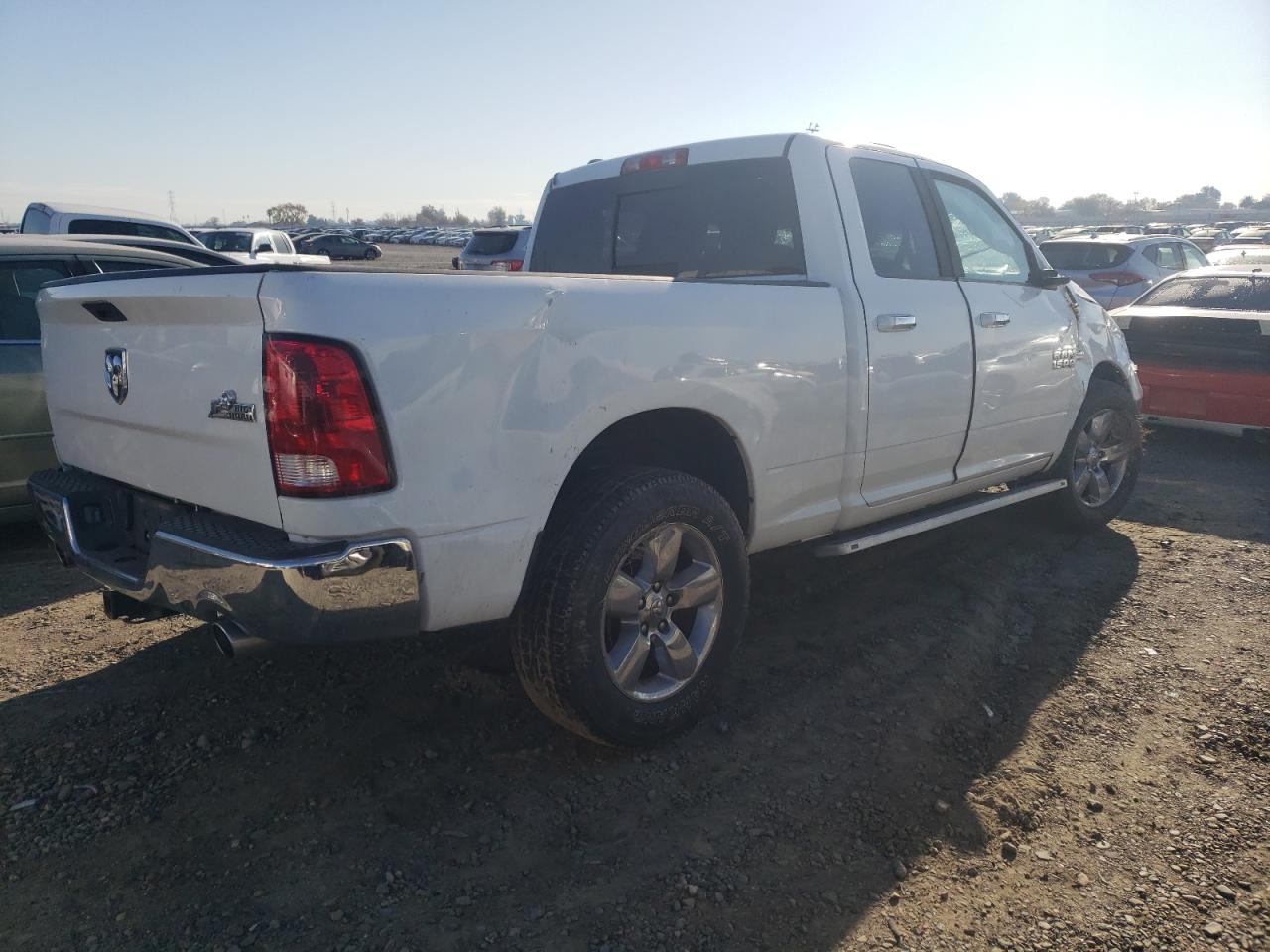 Obraz 3 z 2015 RAM 1500 SLT 2015 z VIN 1C6RR7GT2FS764409