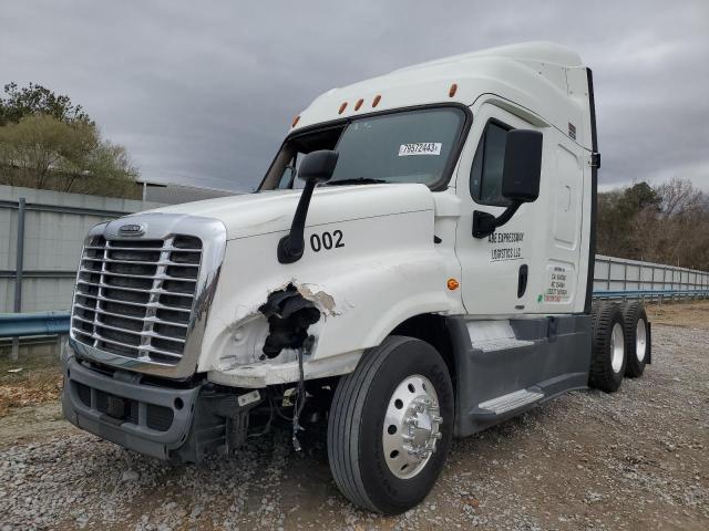 Image 2 of 2016 FREIGHTLINER CASCADIA 125  2016 with VIN 1FUJGLD56GLGR1496