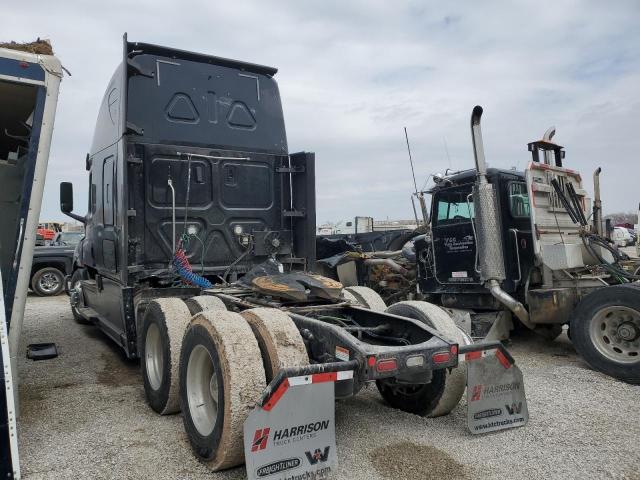 Image 3 of 2019 FREIGHTLINER CASCADIA 126  2019 with VIN 3AKJHHDR4KSKG4305