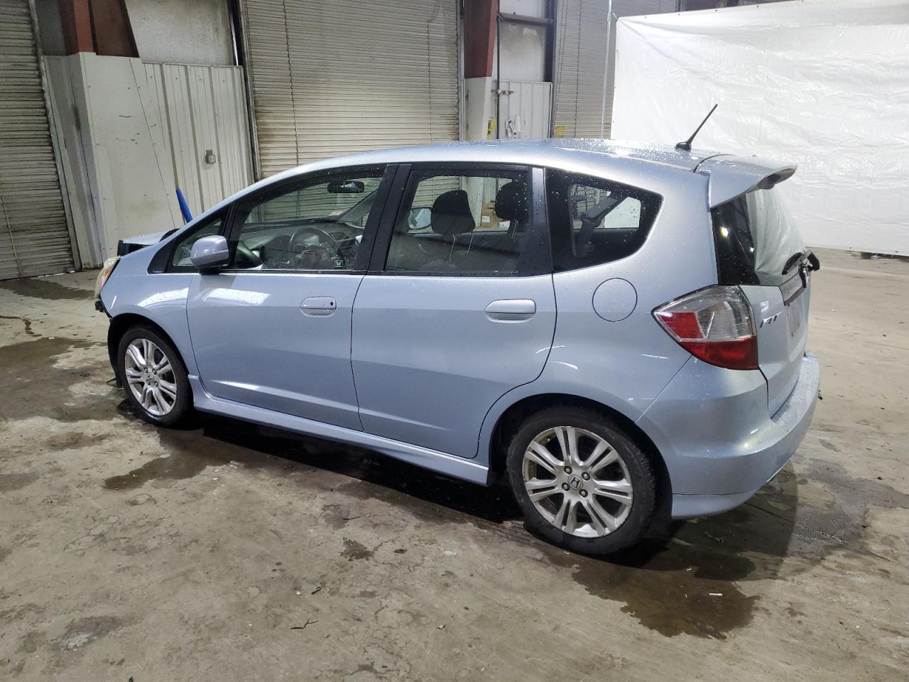 Изображение 2 2010 HONDA FIT SPORT 2010 с VIN JHMGE8H43AC009893