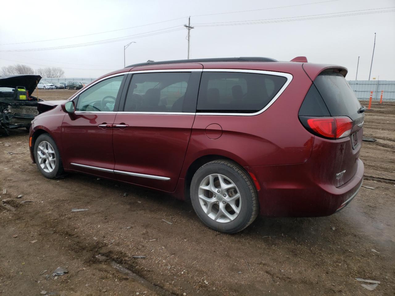 Image 2 of 2017 CHRYSLER PACIFICA TOURING L 2017 with VIN 2C4RC1BG2HR515940