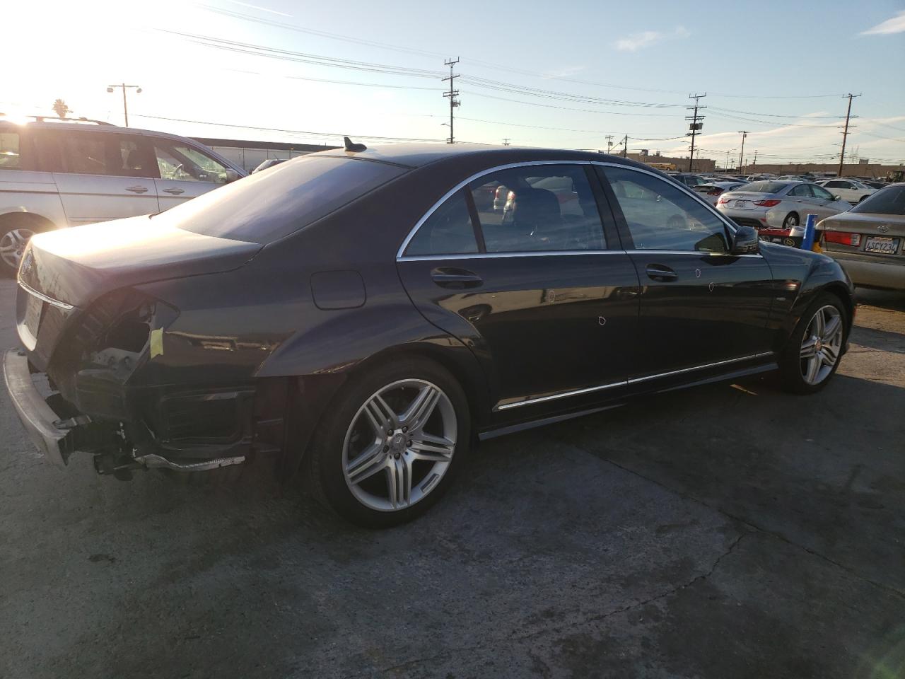 Image 3 of 2012 MERCEDES-BENZ S 550 2012 with VIN WDDNG7DB1CA470712