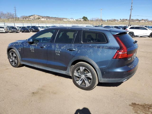 Изображение 2 2020 VOLVO V60 CROSS COUNTRY T5 MOMENTUM 2020 с VIN YV4102WK6L1042595