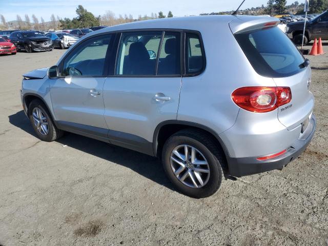 Image 2 of 2011 VOLKSWAGEN TIGUAN S 2011 with VIN WVGAV7AX2BW552539