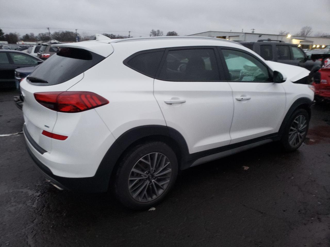 Image 3 of 2019 HYUNDAI TUCSON LIMITED 2019 with VIN KM8J3CAL1KU070295