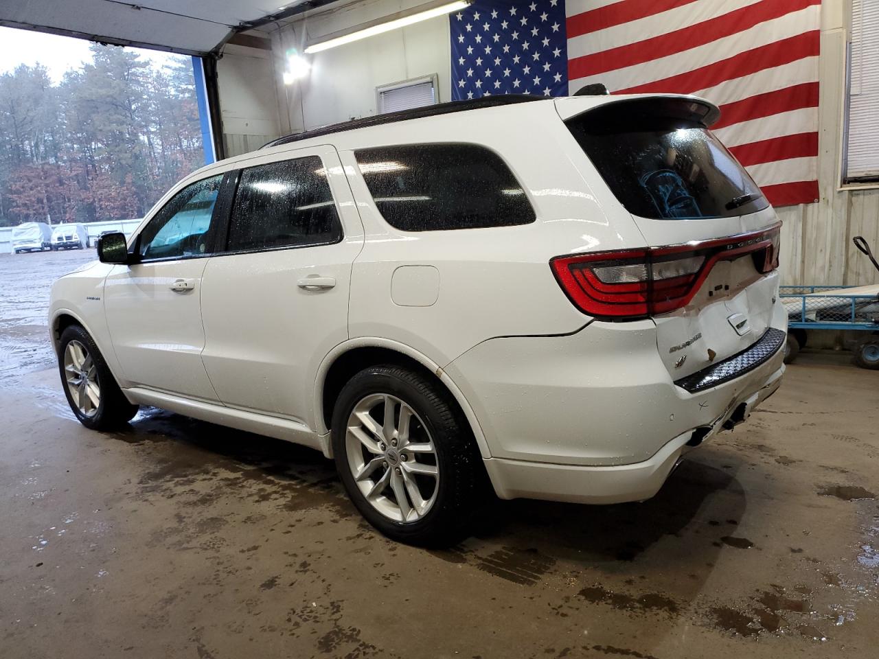 Изображение 2 2023 DODGE DURANGO R/T 2023 с VIN 1C4SDJCTXPC553756