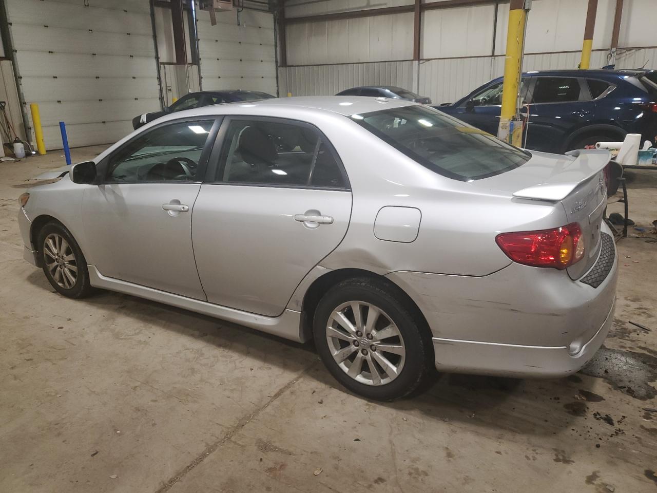 Image 2 of 2009 TOYOTA COROLLA BASE 2009 with VIN 2T1BU40E99C168948